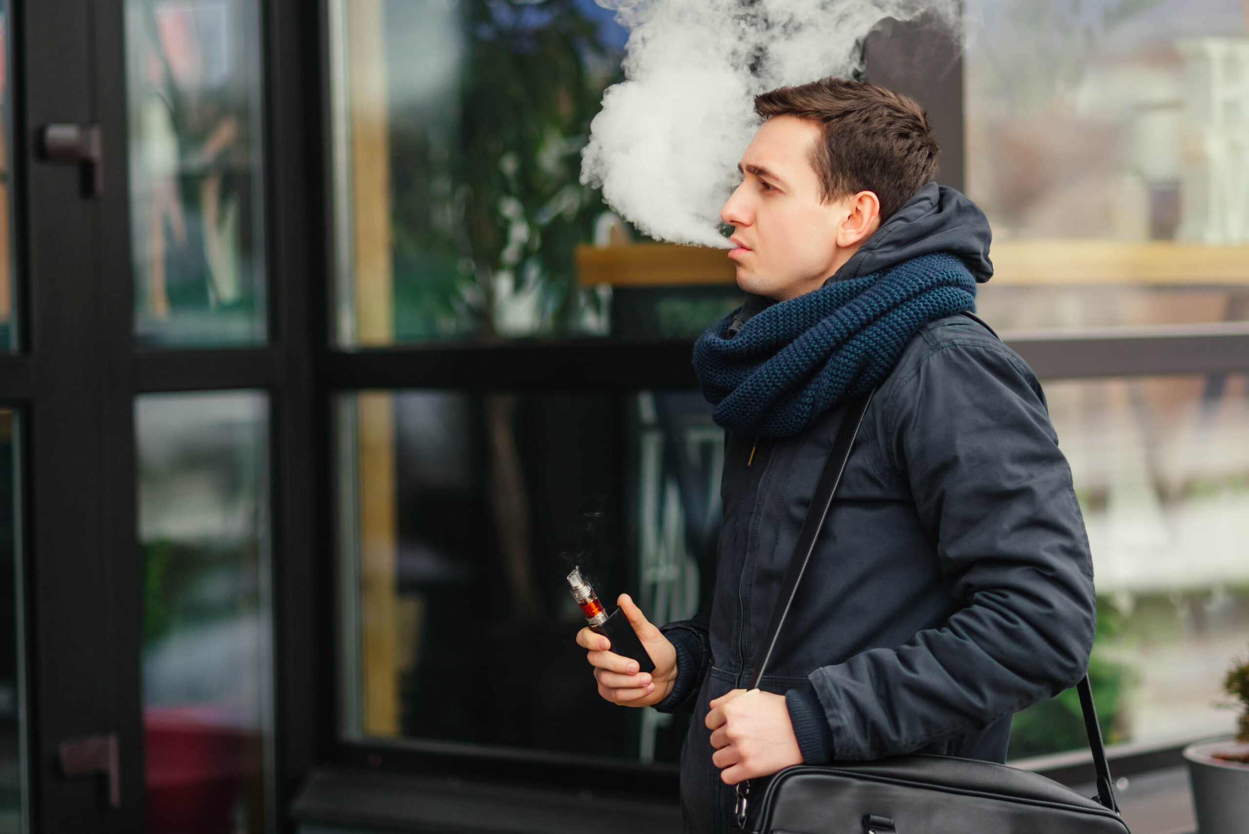 Vaping vs. Smoking: These Are 7 Facts You Should Know